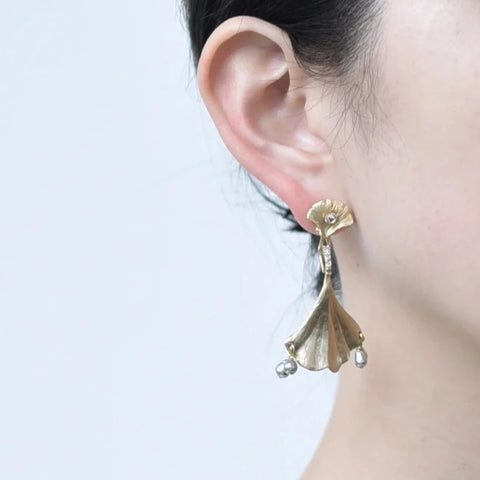 Monshiro Ginkgo Leaf Earring